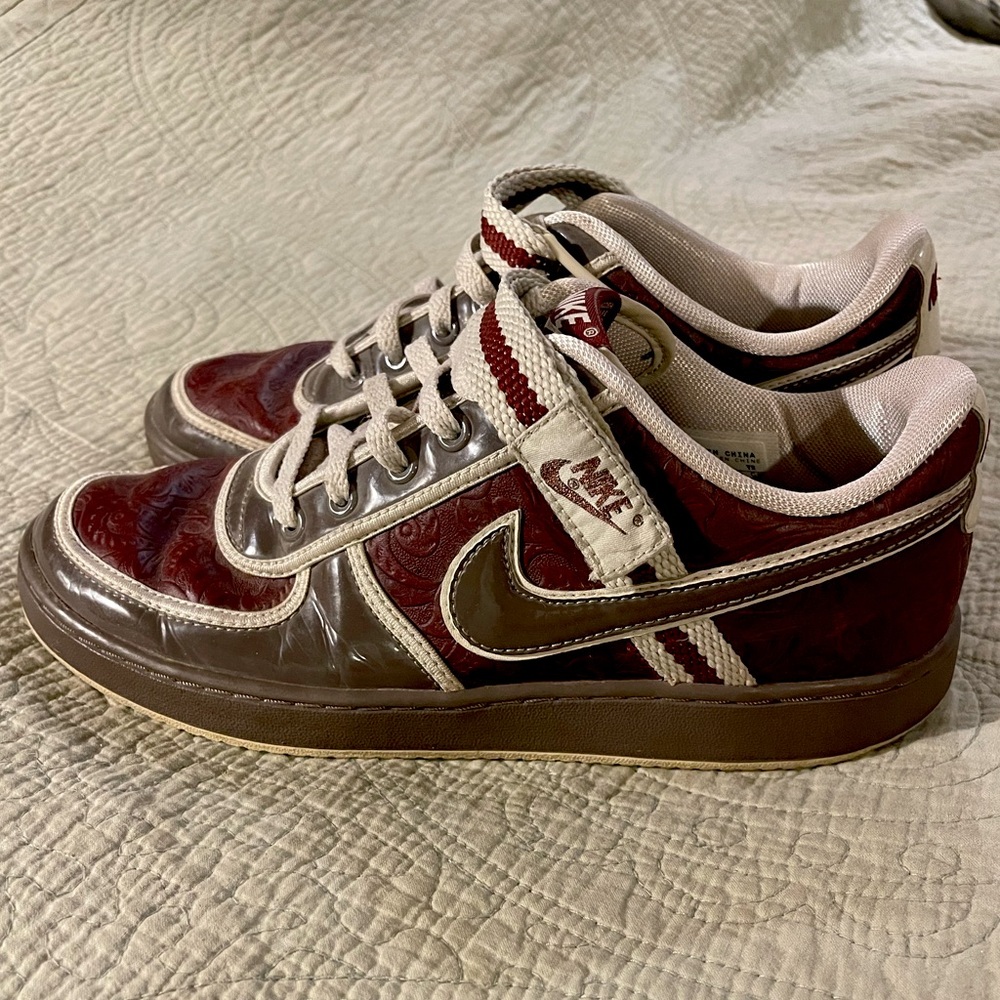 Men’s Nike - Sz. 11